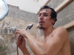 hot muscular guy washes in the shower 4k video - Screenshot 5 of 16 - Shower Room
