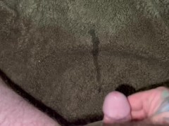 Blanket Pee - Screenshot 14 of 16 - Pissing