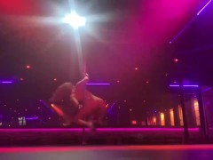 Topless blonde stripper bends and twerks for you  - Screenshot 2 of 16 - Real Strip Club