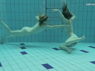 Nastya enjoys Libuse underwater