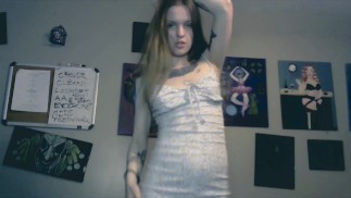 Mein neues Sommerkleid ausziehen
