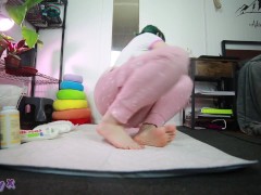 Changing her diapers - Screenshot 2 of 16 - Diaper Fetish