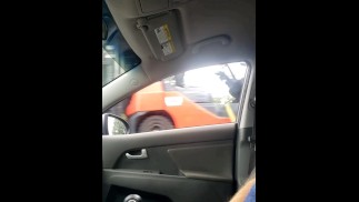 Езда по шоссе с высунутым членом