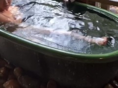 Open -air bath of cherry blossoms and bamboo
