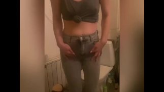 呃，爸爸，我尿裤子了！🥺💦（少女荡妇生气了）