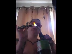 Wake and Bake - Screenshot 14 of 16 - Bbw