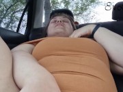 Preview 2 of I sucked a guy in the car, and he thanked me with some fresh cum, cumming in my mouth.