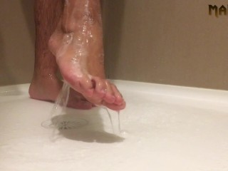 IK HOOP DAT ZE JE VERLEIDEN - VIND JE HET LEUK OM ONDER DE DOUCHE TE PLASSEN? - GEWOON VRAGEN 😅 - MANLYFOOT - 👣 🚿