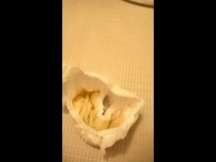 たっぷりお漏らし、おむつたぷたぷ♡真っ黄色なおしっこ。 - Screenshot 16 of 16 - おもらし