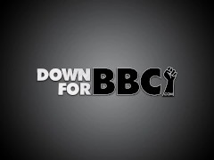 Video DOWN FOR BBC - Nikki Nievez Petite Babe Handles BBC Nicely