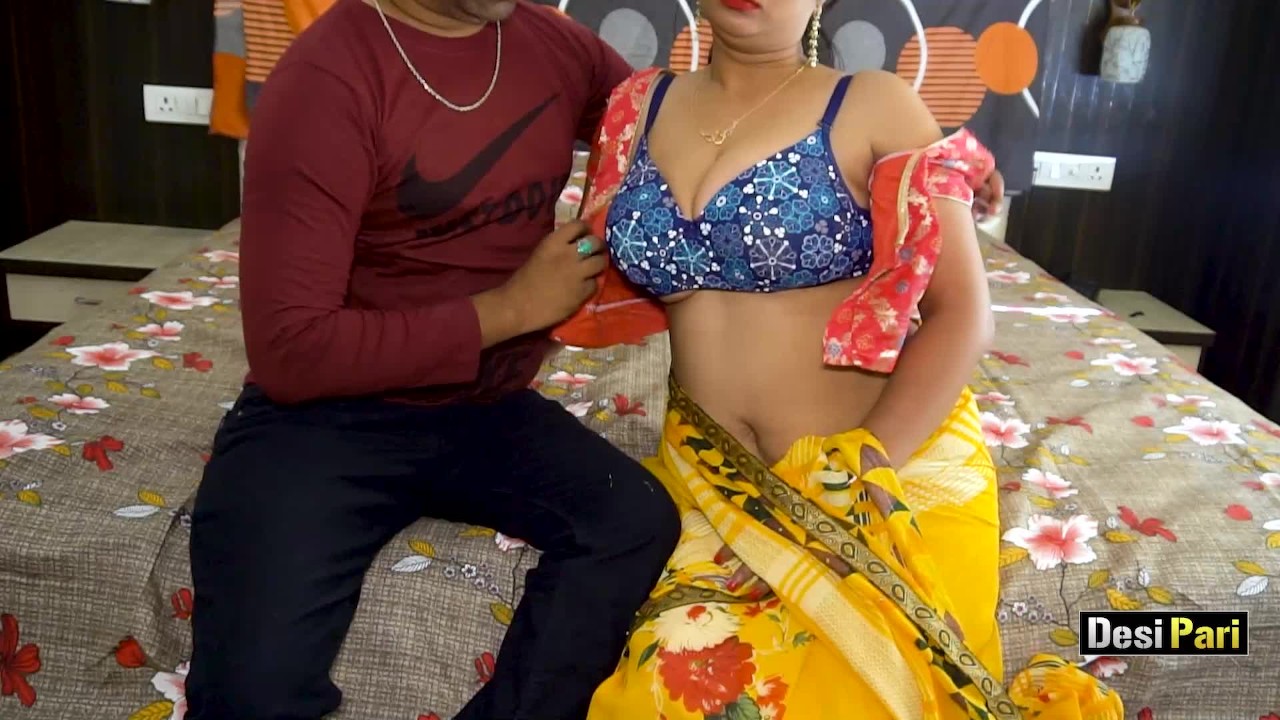 Desi Pari Bhabhi Sex during Home Rent Agreement with Clear Hindi Voice -  Pornhub.com