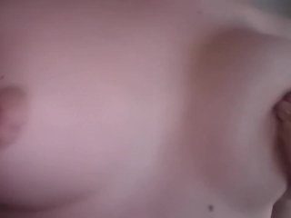 tocando mis senos, chiquitos pero se hacen desear 😈