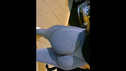 Fucking the big ass at the GYM after a training routine