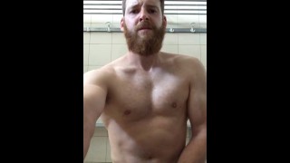 Bearded ginger muscle guy wank his cock