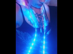 Fun with light! - Screenshot 7 of 16 - Hot Milf
