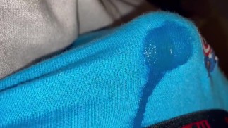 在我的惊奇三角裤里撒尿