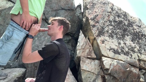 Met a Rock Climber and He Pounded My Ass Bareback With Bee Cameo