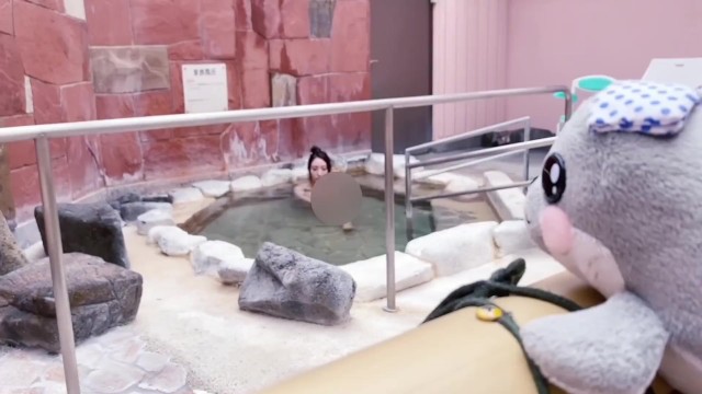 生着替えからのお風呂、覗かれちゃいました