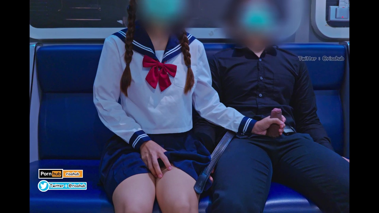 4K Thai Cut, Horny risa es follada en un tren [thai amateur] creampie.