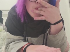 Masturbate  - Screenshot 8 of 16 - Squirt