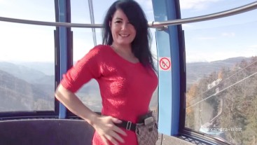 PUBLIK EXTREM! MITTEN IN DER GONDEL ARSCH GEFICKT! Alexandra Wett