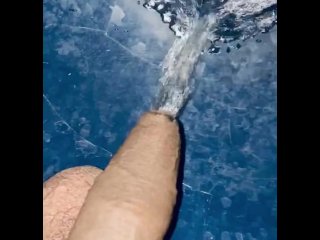 Pee pee pissing lover watch me taking a good piss at the sink