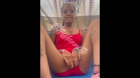 OF Girl Tiffany Lannette Masturbates On Ferris Wheel