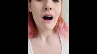 Pawg milf reacts to vibrator on big clit