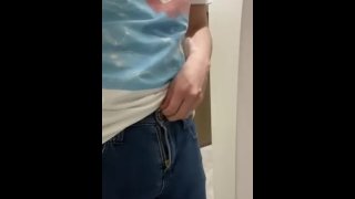 Voyeur Video Of Male College Student's Pee