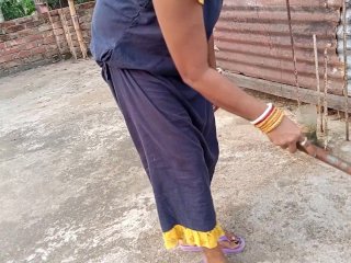 Fucking Bengali Bhabhi In Rooftop Room Hard In Standing Doggy until Creampie