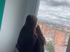 A mi compañera le gusta follar en público #1