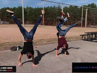 Mind Blowing Anal Acrobatic Threesome - Mason Lear, Tom Bentley - JohnnyRapid screenshot number 1