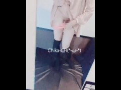 【女装】個室で下着を脱ぐ動画 - Screenshot 3 of 16 - Asian