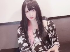 【女装】個室でオナニーする動画