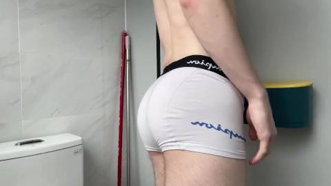 FIRST TIME showing off my ass with my big dick