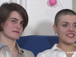 Ersties: Polyamoröse Berlinerinnen vögeln miteinander nicht das erste Mal