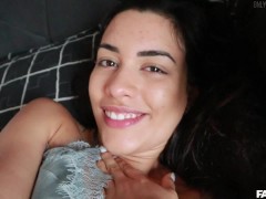 Masturbándome apenas despierto y hablándote muy caliente (Orgasmo Húmedo, Primer plano)