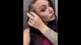 После купания красивая мокрая Богиня (Подробнее на моем Onlyfans)