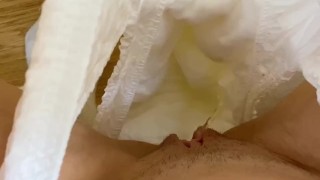 Girl's Diaper Leakage