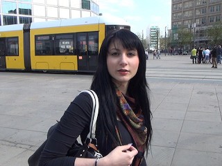 Guy Fucks me at first Date Public in Berlin and let me Eat his Cum