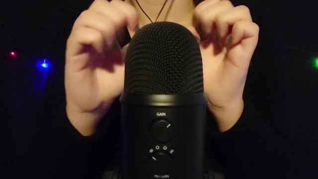 • Звуки ногтей •