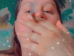 Get Sticky with me 😛😛 420 and Bubblegum Pop Snap Chat