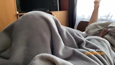 УТРОМ ХОЧУ СОСАТЬ ЧЛЕН, РАЗБУЖУ ТЕБЯ МИНЕТОМ