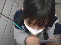 【個人撮影】女子学生マネージャーが公園のトイレで秘密のご褒美！口内大量射精と大量中出し！！！ 日本人 素人  野外 声我慢 部活 フェラ 手コキ カップル 10/16