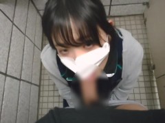 【個人撮影】女子学生マネージャーが公園のトイレで秘密のご褒美！口内大量射精と大量中出し！！！ 日本人 素人  野外 声我慢 部活 フェラ 手コキ カップル 5/16