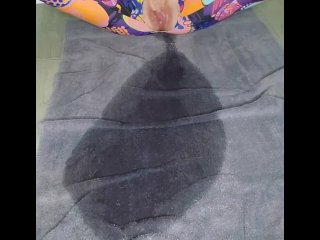 Soaking a towel in_the kitchen and rubbing_my pussy till it pulses