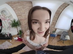 VIRTUAL TABOO - Purr All Over Her Kitty - Screenshot 7 of 16 - Shaved Pussy