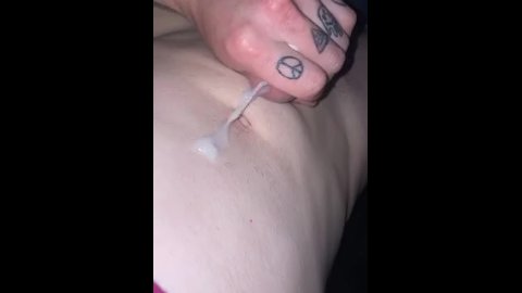 Cumming en mi barriga parte:2