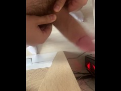 ДРОЧУ СВОЙ ТОЛСТЫЙ ЧЛЕН, СТОНУ И КОНЧАЮ