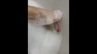 Wash my feet